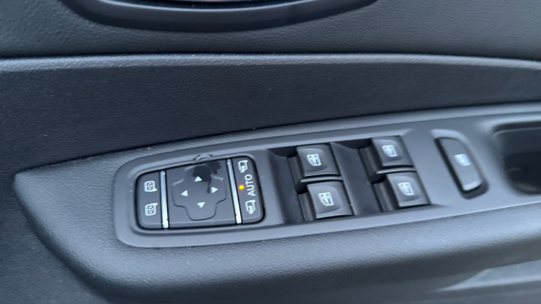 Renault Captur 0.9 TCE 90 Signature X Nav 5dr Petrol Hatchback